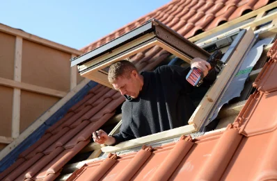 Pose de fenêtres de toit Velux à Frégouville